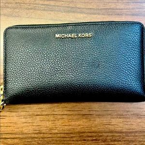 Michael Kors Black Leather Wallet / Phone Case NWT
